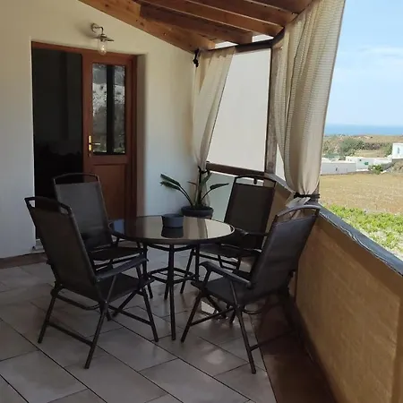 Holiday home Eco Santorini Emporio (Santorini)